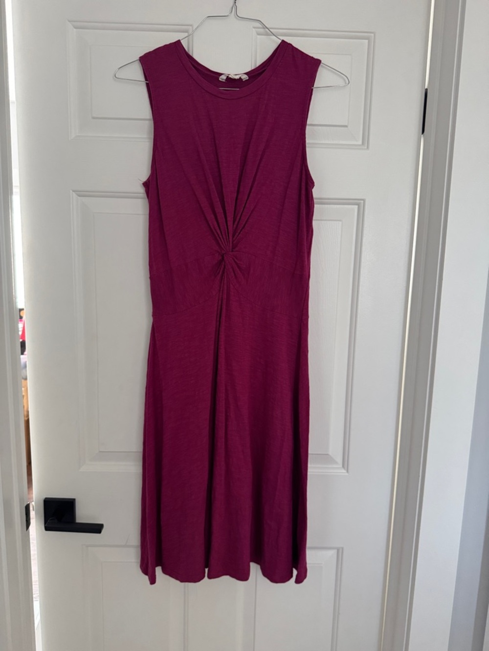 Caslon fit flair Sleeveless Twist-Front Midi Dress in Deep Berry. Size small